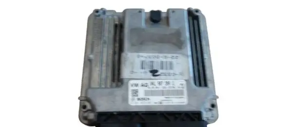 Volkswagen Jetta VI Engine control unit/module 04L907309G