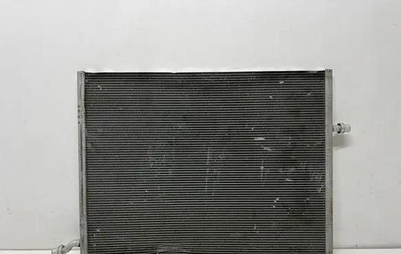 Mercedes-Benz V Class W447 Coolant radiator A0995003500