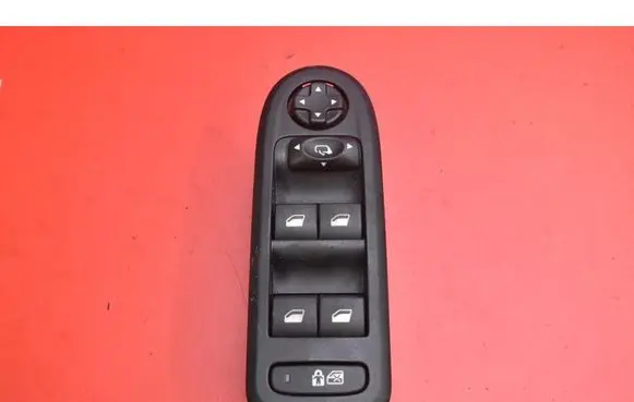 Peugeot 508 RXH Electric window control switch 98026370ZD