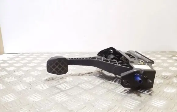 Volkswagen Golf IV Clutch pedal 1J1721059AD 1J1721321C