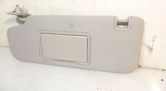 Chevrolet Cruze Sun visor clip/hook/bracket 