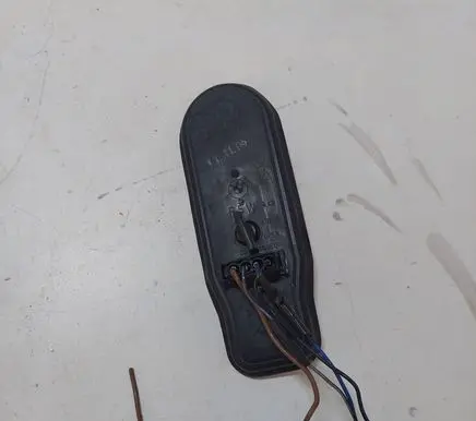 BMW 5 E39 Tail light bulb cover holder 2496339