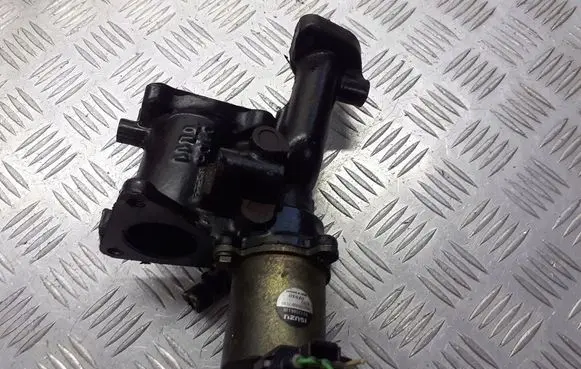 Opel Astra H EGR valve 8973586130