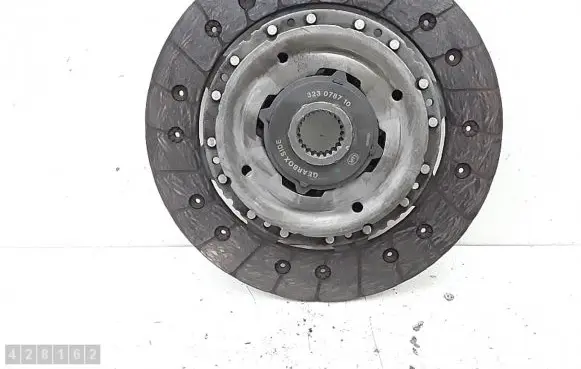 BMW 1 E81 E87 Clutch pressure plate 323078710