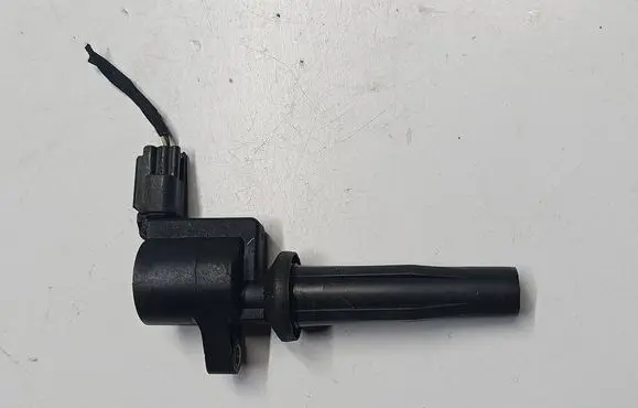Volvo C30 High voltage ignition coil 4M5E-12A366-AA 1B039315