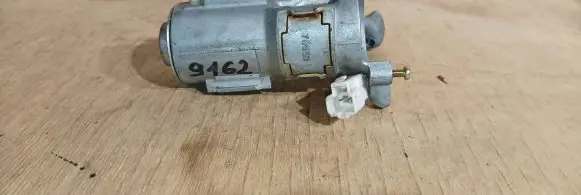 Toyota Yaris Ignition lock 45020521 NOKEY