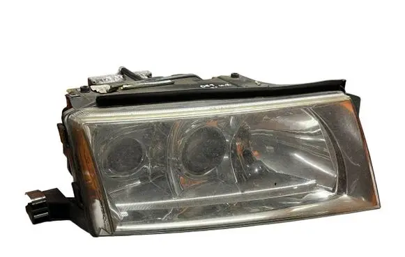 Skoda Octavia Mk1 (1U) Headlight/headlamp 1U2941016E 1307329069 1U0941651