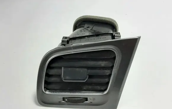 Volkswagen Golf VII Dashboard air vent grill cover trim 5G1819247B 5G1819703H