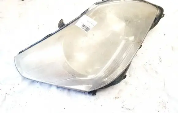 Toyota Verso Headlight/headlamp 811100f11000 81110-0f110-00