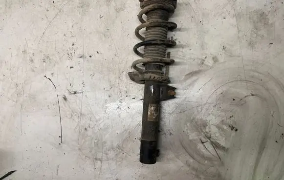 BMW 5 E60 E61 Front shock absorber/damper