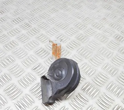 Audi A3 S3 8V Horn signal 8V0951229 5Q0951221A