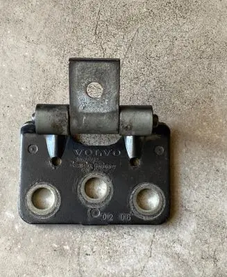 Volvo XC90 Tailgate/trunk/boot hinge 30674732