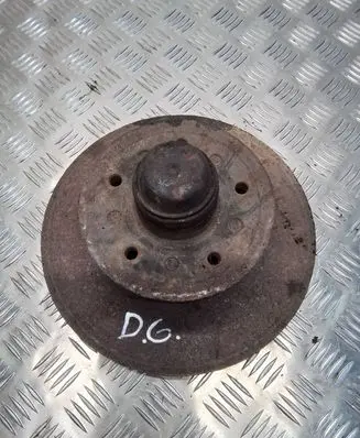 Mercedes-Benz W123 Rear wheel hub