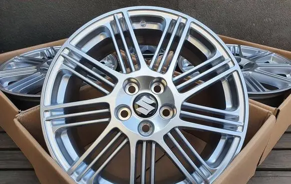 R18 alloy rim