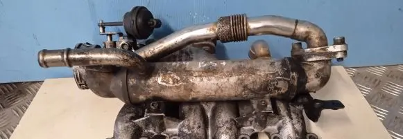 Audi A4 S4 B5 8D Intake manifold 038129713AB