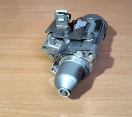 BMW M5 F90 Starter motor 438000-3572 8657337-03