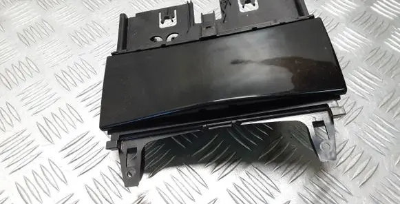 Mercedes-Benz E W212 Ashtray (front) A2046801350