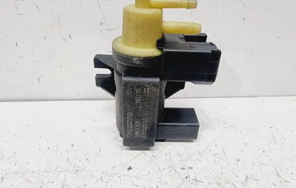 Volvo V40 Cross country Vacuum valve 31401109 31480559
