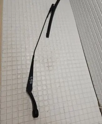 Peugeot 308 Front wiper blade arm 9677256180