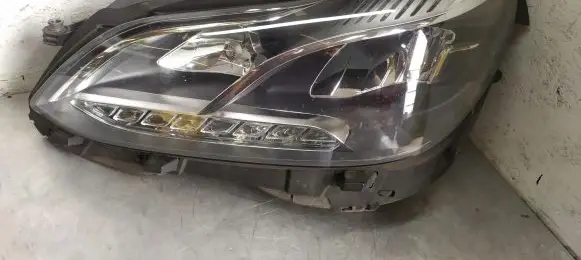 Mercedes-Benz E W212 Headlight/headlamp A2128204739