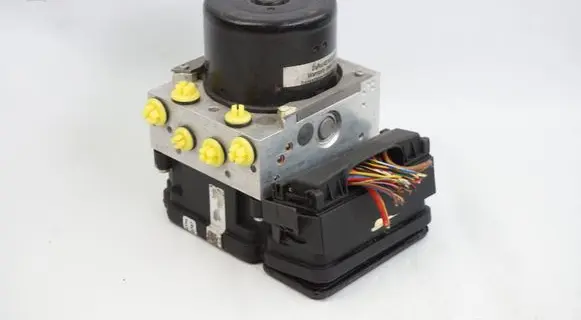 BMW 3 E90 E91 ABS Pump 6778485