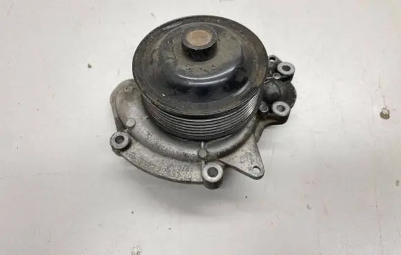 Mercedes-Benz ML W166 Water pump R6422011110