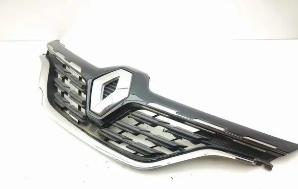 Renault Captur II Front bumper upper radiator grill 623105565R