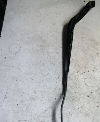 Opel Insignia A Front wiper blade arm 13227401