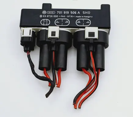 Volkswagen Sharan Coolant fan relay 701919506A