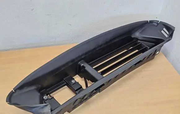 Volvo V40 Intercooler air channel guide 31455989