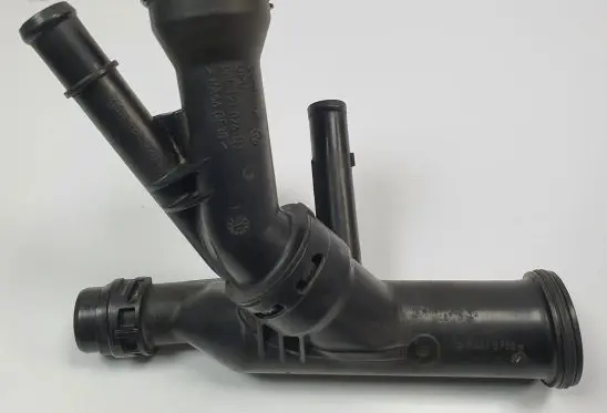 Volkswagen New Beetle Thermostat housing 04L121026Q