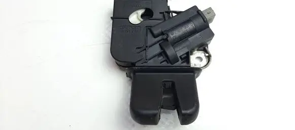 Audi A6 S6 C6 4F Tailgate/trunk/boot lock/catch/latch 4F5827505D M5809