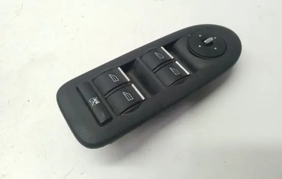 Ford Kuga I Electric window control switch 8M5T14A132AC