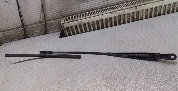 Citroen C5 Windshield/front glass wiper blade 071956