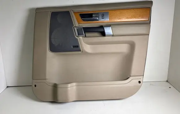 Land Rover Discovery 4 - LR4 Front door card panel trim AH22201B00