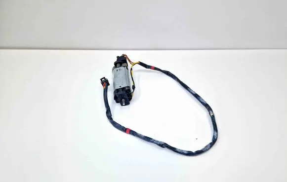 Mercedes-Benz SL R129 Seat adjustment motor 0130008031 1298204342