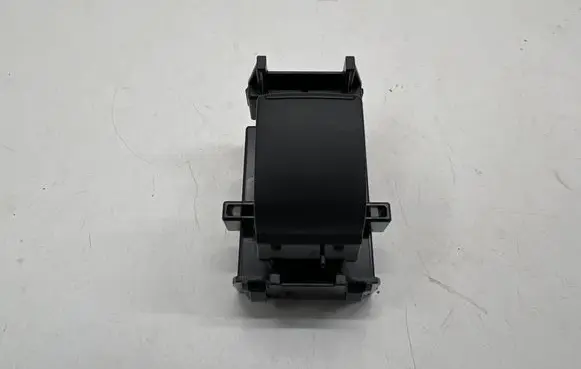 Toyota Yaris XP210 Electric window control switch 193354