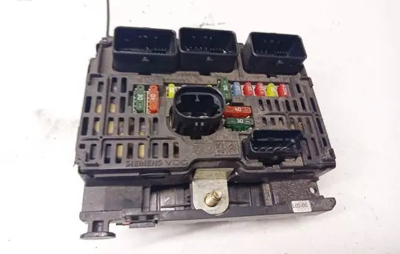 Peugeot 407 Fuse box set 9661682680