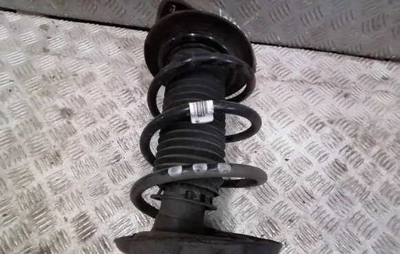 Mercedes-Benz A W176 Front coil spring 
