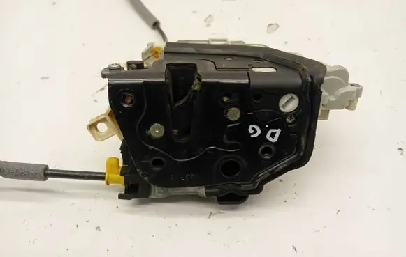 Audi A4 S4 B9 Rear door lock 4G0839016F