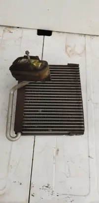 Air conditioning (A/C) radiator (interior)