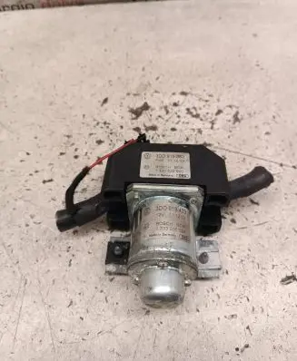 Volkswagen Touareg I Charging relay 3D0919433 1330522900 0333006024