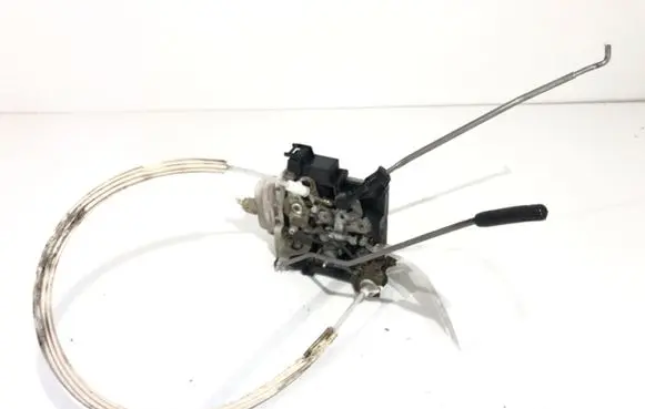 Audi A4 S4 B5 8D Front door lock 8D1837015F