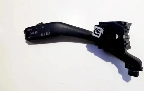 Volkswagen Touran I Indicator stalk 1k0953513a 01103501
