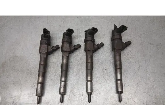 Opel Astra H Fuel injectors set 0445110159