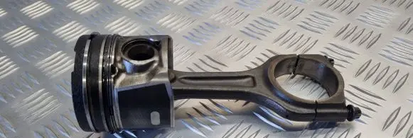 Peugeot 206 Piston with connecting rod