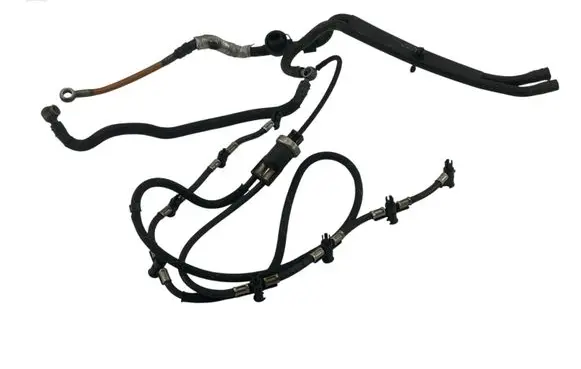 Audi A8 S8 D3 4E Fuel line/pipe/hose 057130300