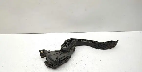 Volkswagen PASSAT B5.5 Accelerator throttle pedal 8D1721523