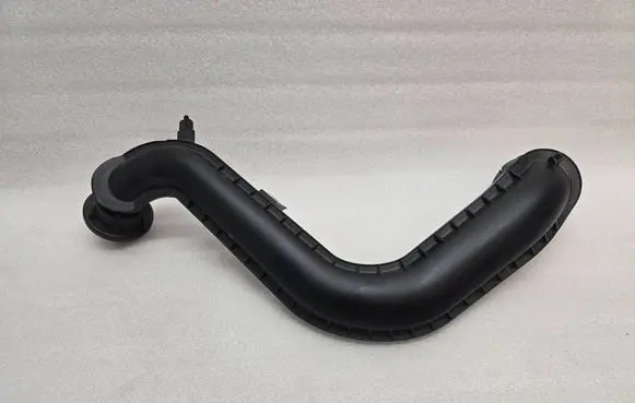 Volkswagen Tayron II Intercooler hose/pipe 05E145674
