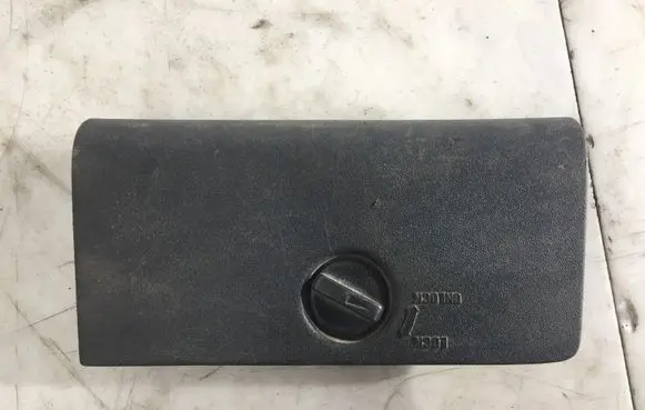 Mitsubishi Pajero Other interior part MR402291